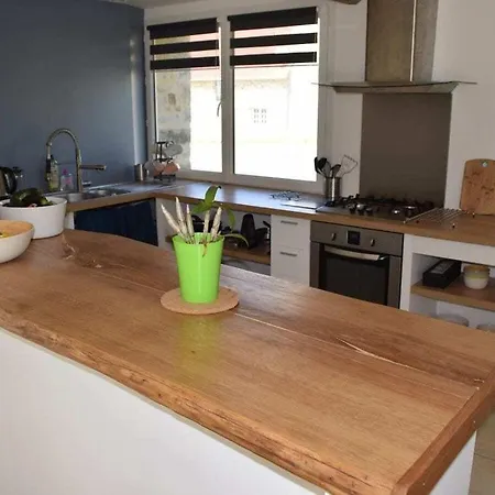 Holiday home With 4 Bedrooms *