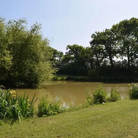 With 4 Bedrooms Holiday home La Haye